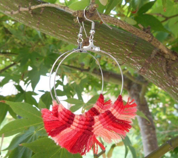 boucle-oreille-creole-macrame-rouge