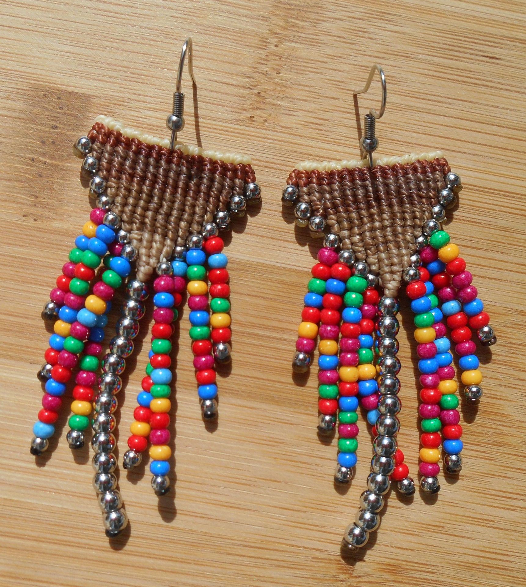 Boucles d’oreilles marron en acier inoxydable et perles de verre multicolores (Réf. BO 5726025)