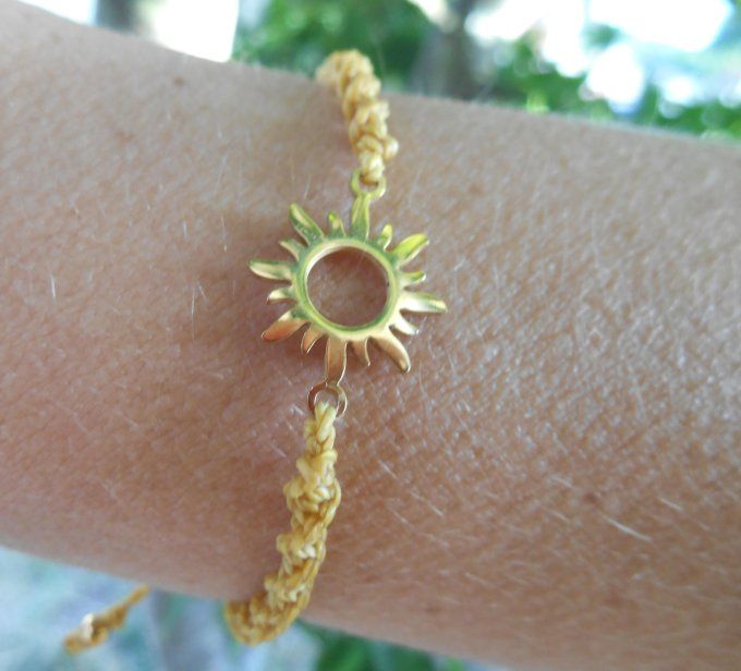bracelet_macrame_jaune_soleil_acier_inoxydable_dore_2