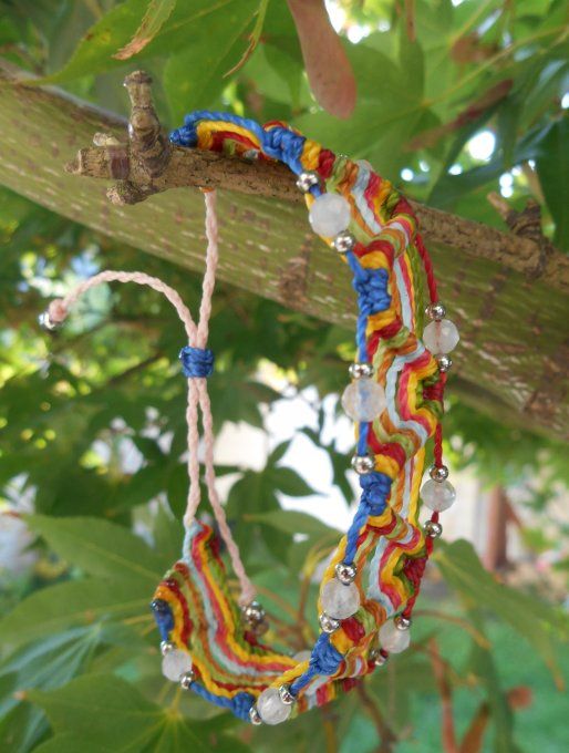 Bracelet au tissage multicolore avec quartz blanc et acier inoxydable (Réf. BR 3424174)