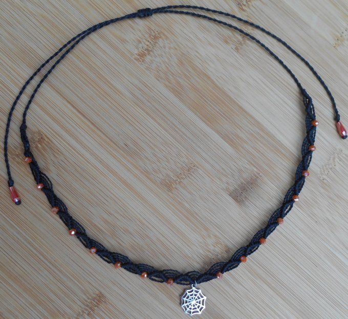collier_halloween_noir_toile_araignee_acier_inoxydable_1