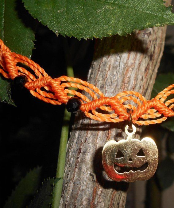 collier_halloween_orange_citrouille_acier_dore_4