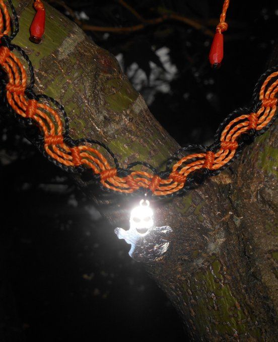 collier_halloween_orange_noir_fantome_acier_inoxydable_4