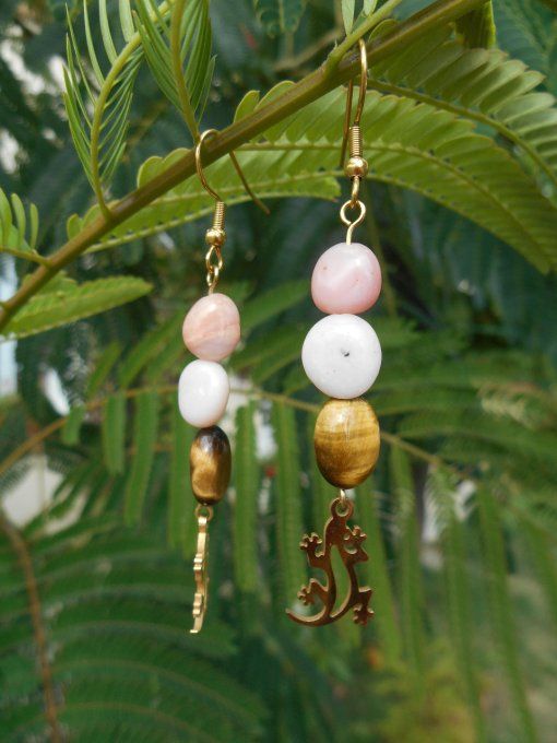 Boucles d’oreilles en acier inox. doré avec opale rose, œil de tigre et lézard (réf. BO 3124071) 