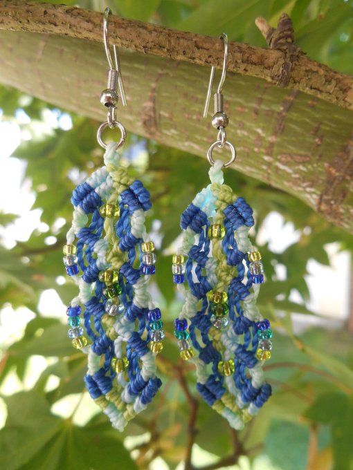 Boucles d’oreilles bleu vert avec perles de verre et attaches en acier inoxydable (réf. BO 0924104)