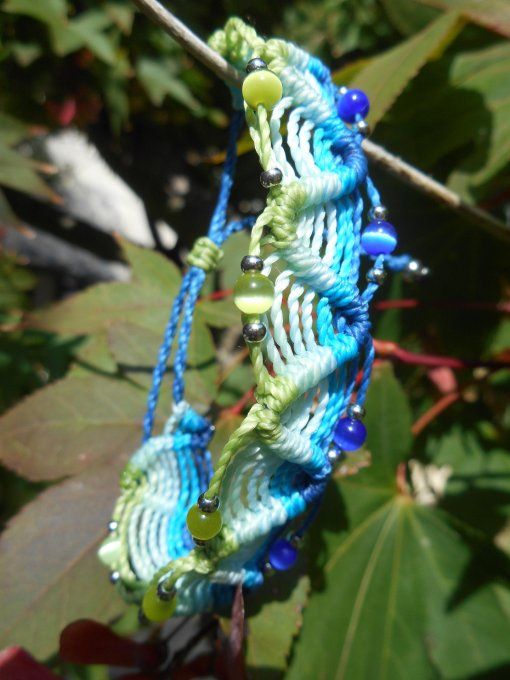 Bracelet bleu et vert avec quartz œil de chat teinté et acier inoxydable (Réf. BR 1224114)