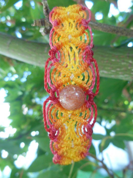 Bracelet jaune/fuschia avec pierre de soleil et acier inoxydable (Réf. BR 1924140)