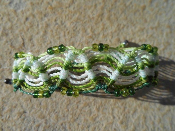 Bracelet tissage vert avec perles de verre et acier inoxydable (réf. BR 2024143)