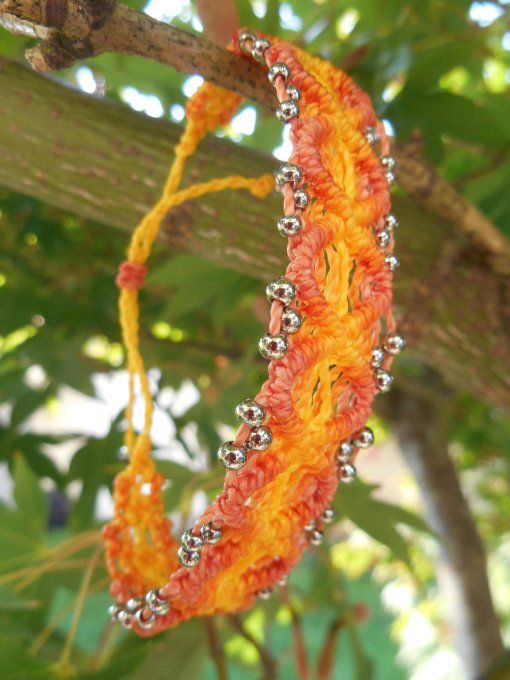 Bracelet tissage corail, orange et jaune avec acier inoxydable (réf. BR 2224153)