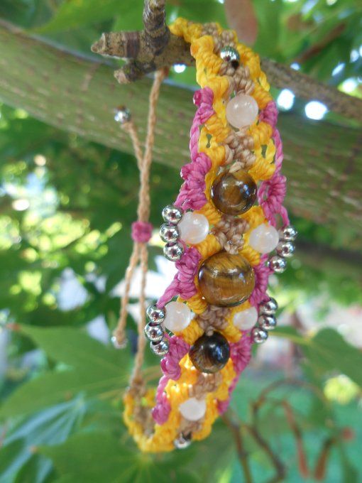 Bracelet fuschia/jaune avec œil de tigre, quartz rose et acier inox. (Réf. BR 2224155)