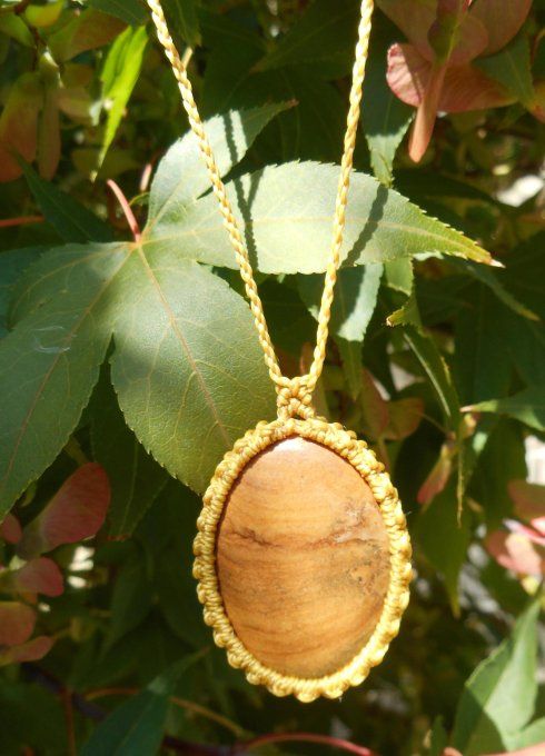 medaillon_macrame_jaune_curry_jaspe_paysage_2