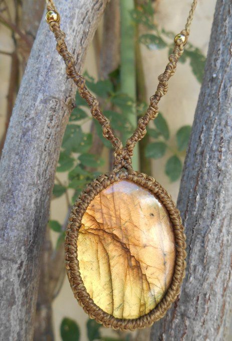 medaillon_macrame_marron_camel_labradorite_1