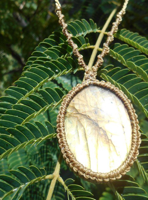 medaillon_macrame_marron_camel_labradorite_2