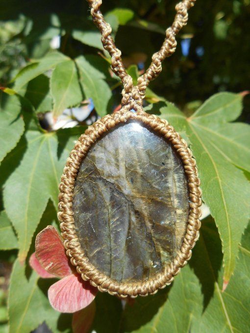 medaillon_macrame_marron_camel_labradorite_3