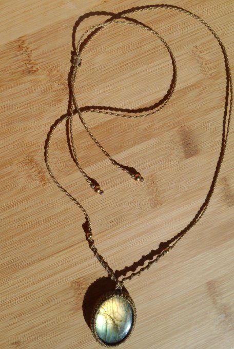 medaillon_macrame_marron_camel_labradorite_5