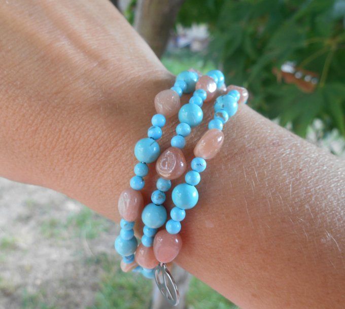 Bracelet avec pierre de soleil, turquoise et pampilles en acier inoxydable (Réf. BR ANJ25002)