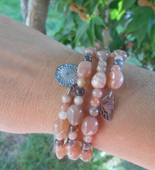 Bracelet acier avec pierre de soleil et pampilles en acier inoxydable (Réf. BR ANJ25009)