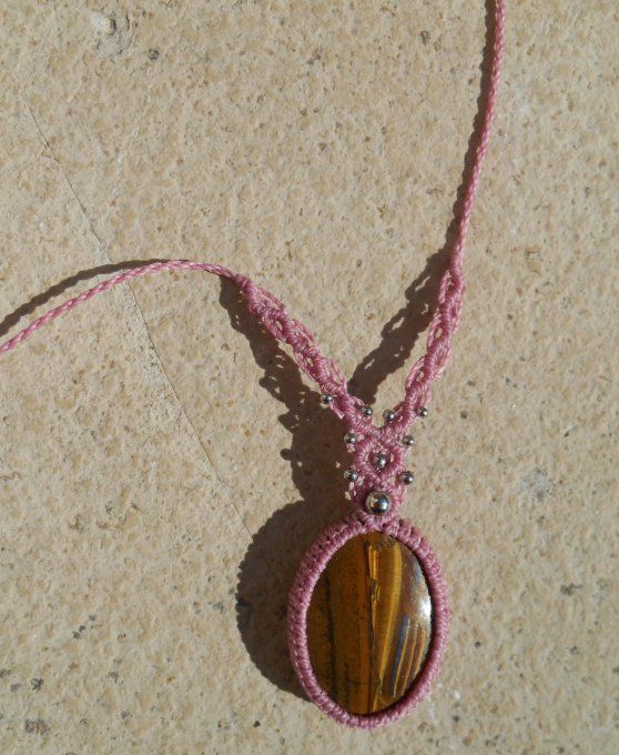 Collier rose santal avec œil de tigre et acier inoxydable (réf. CO ANJ24145)