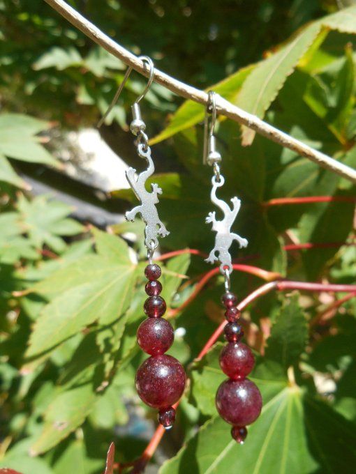 Boucles d’oreilles en acier inoxydable avec grenat et lézard (réf. BO 3224061)