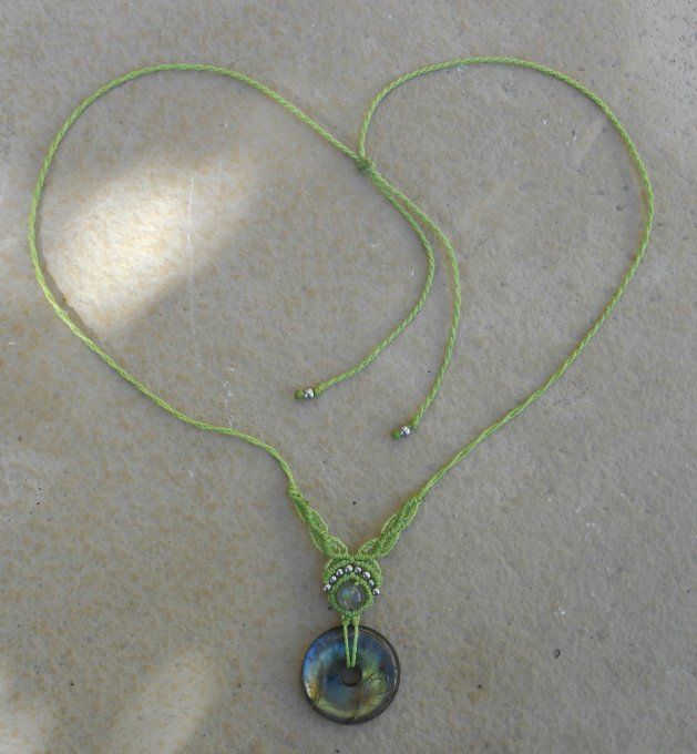 Collier vert clair avec labradorite et acier inoxydable (Réf. CO 4024194)