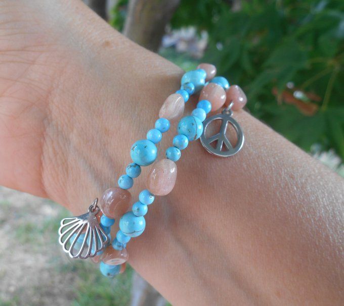 Bracelet avec pierre de soleil, turquoise et pampilles en acier inoxydable (Réf. BR ANJ25002)
