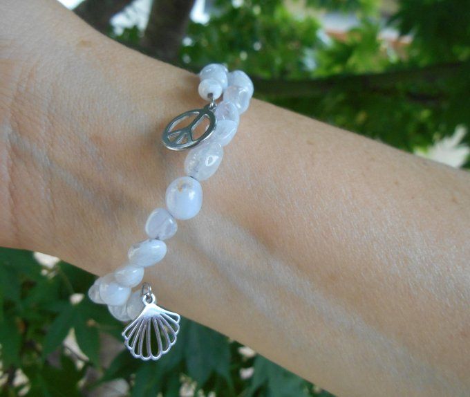Bracelet avec agate violette et pampilles en acier inoxydable (Réf. BR ANJ25004)