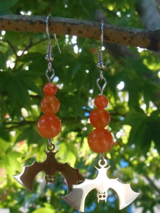 Boucles d’oreilles en acier inoxydable avec jade orange et chauve-souris (Réf. BO 4125027)