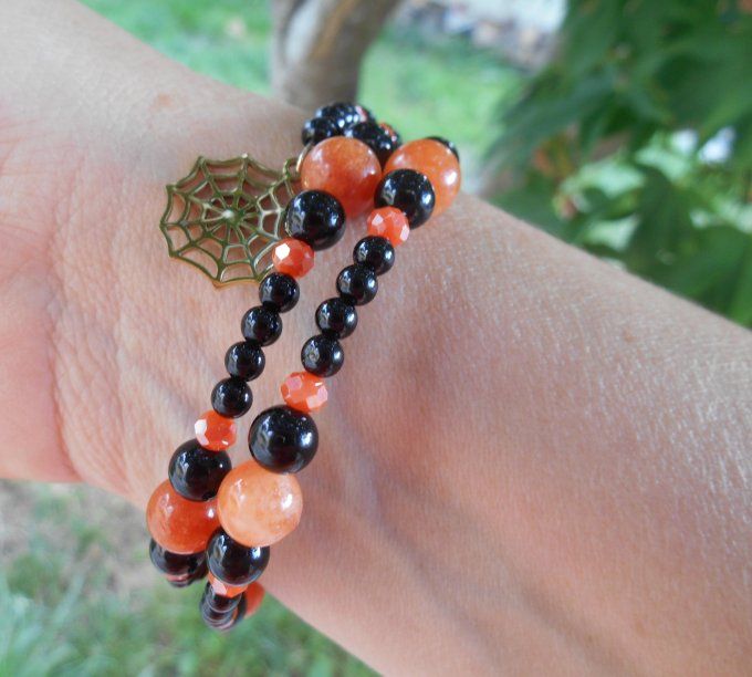 Bracelet agate noire, jade orange, perles de verre, pampilles en acier inox.doré (Réf. BR ANJ25026)