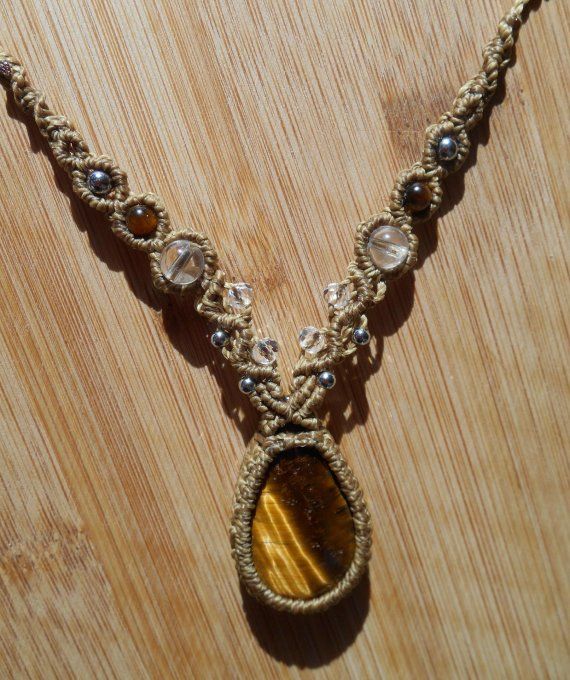 Collier avec œil de tigre, cristal de roche, perles de verre et acier inoxydable (Réf. CO 4425043)