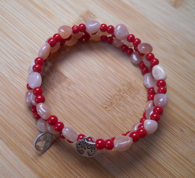 Bracelet avec pierre de soleil, corail rouge et pampilles en acier inoxydable (Réf. BR ANJ25010)