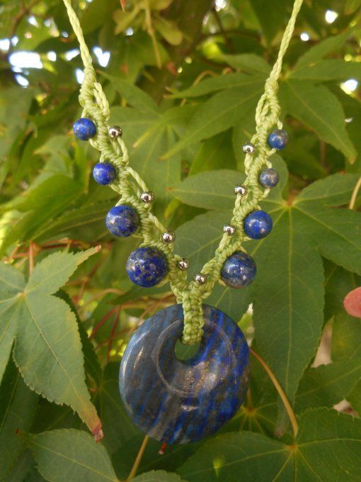 Collier avec tissage vert clair, lapis-lazuli et acier inoxydable (Réf. CO 3924192) 